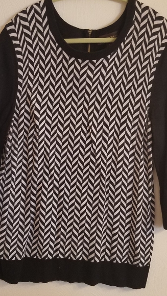 Dana Buchman sweater - Picture 2 of 9